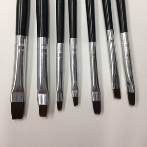 7 Small Flat & Angular Artist Paint Brushes for Acrylic, Watercolor and Oil Painting - New Set Assorted Sizes