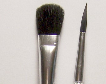 Set of 2 Ranger Paint Brushes Versatile Tools for Powdered Pigments, Watercolor, Acrylic Paint and Gel Medium