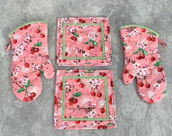 Cherry Oven Mitt or Potholder: Quilted Kitchen Decor