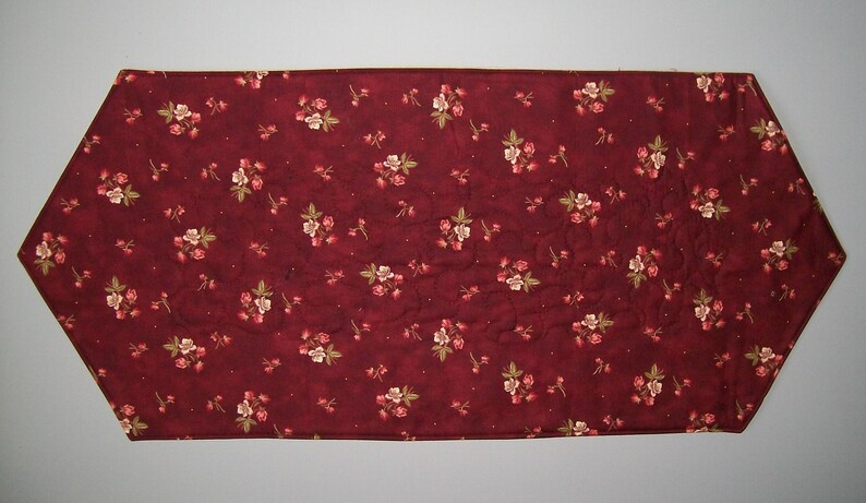 pink and green table runner