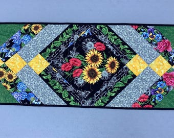 Floral Patchwork Quilted Table Runner – Sunflower Accent, 40" x 16"
