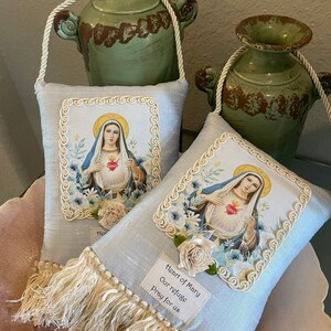 Sagrado Corazón de María /Nuestro refugio/ruega por nosotros Bolsita de almohada perfumada... Bolsita perfumada decorativa... Almohada del Corazón de María, regalo católico de MARÍA imagen 2