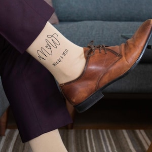 Personalized Groom Socks – Custom Wedding Socks with Monogram & Heart Design, Couple’s Initials, Groom Gift, Customized Wedding Day Socks