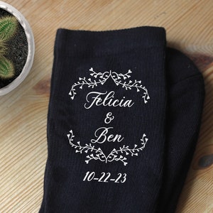 Personalized Groomsmen Socks: Custom Wedding Party Gift