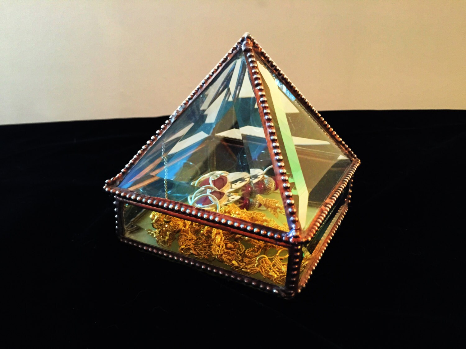 JEWELRY BOX Clear Bevel Square Glass Jewelry Box With Pyramid Top and