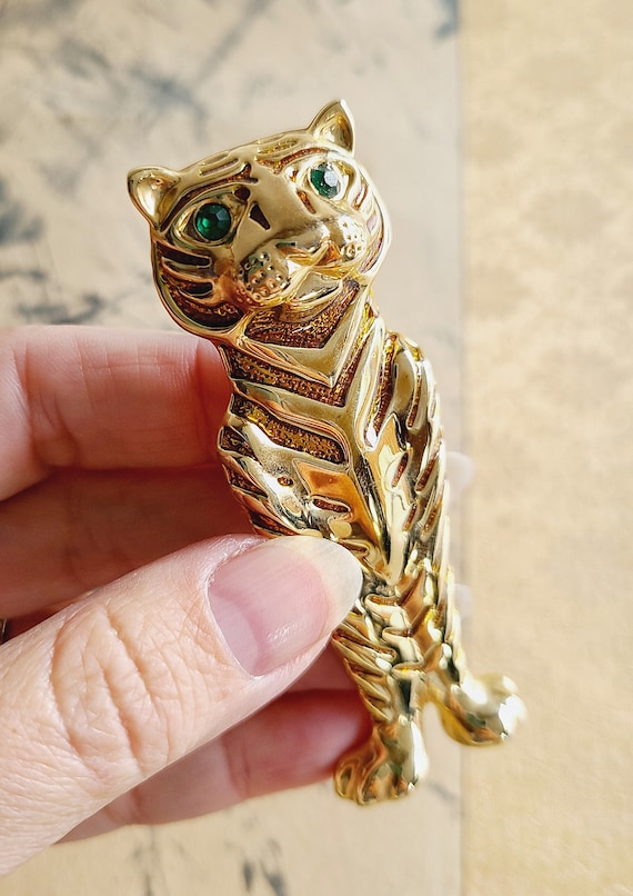 Vintage Tiger Brooch Costume Jewelry Pin Gold Tiger 1980s