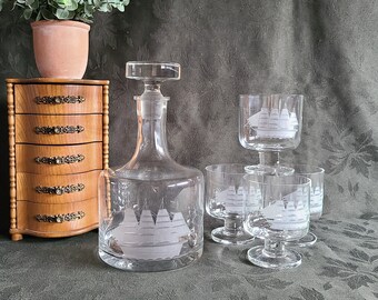 Vintage 5 piece whiskey decanter set etched glass Toscany clipper ship | mid century modern bar | ship | nautical | 1 decanter 4 glasses