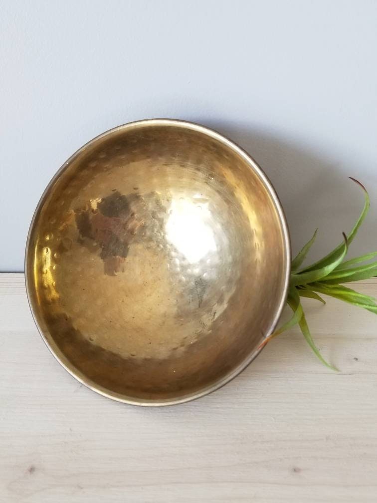Vintage brass bowl hammered brass decorative bowl