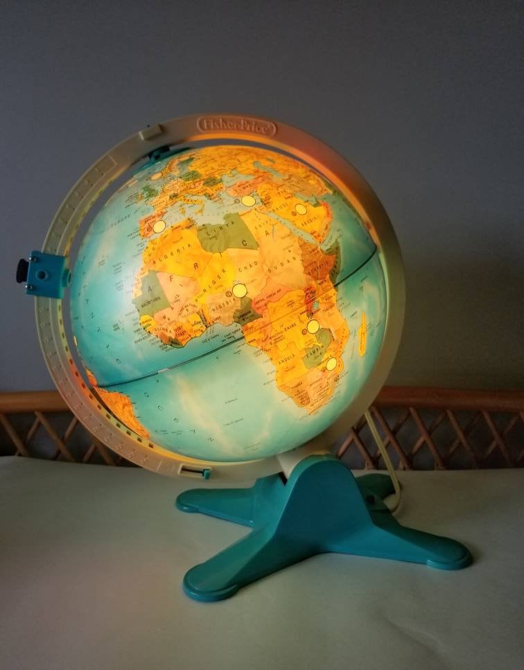 Vintage Fisher Price discovery globe 1988 viewfinder light up