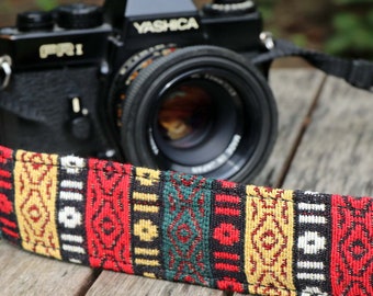 Camera strap  ISTANBUL in different designs for DSLR or system camera