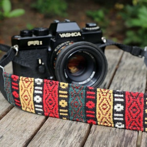 Camera strap ISTANBUL in different designs for DSLR or system camera image 1