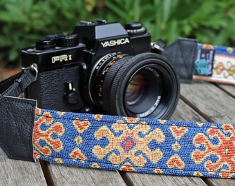 Camera strap  ISTANBUL in different designs for DSLR or system camera