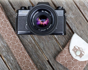 Camera strap with fancy retro print for DSLR or system camera