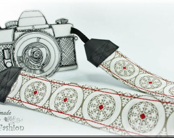 Camera strap for DSLR or system camera