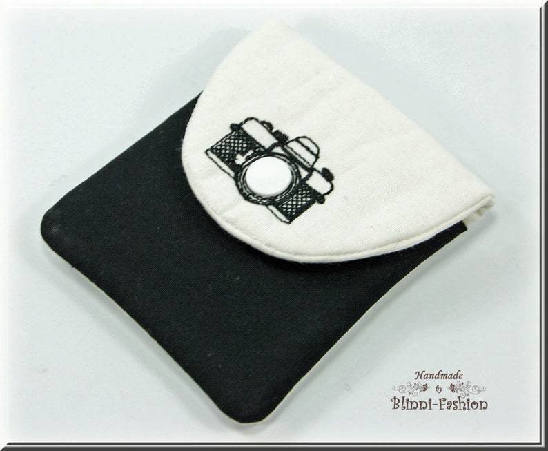 lens cap case pouch to fix on strap Bag for camera accessories in 4 varieties
