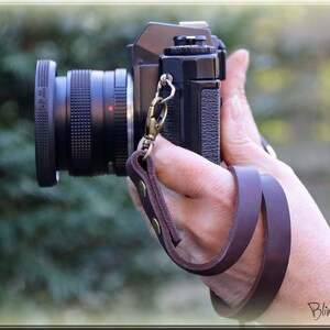 Leather camera strap in vintage style for DSLR camera, camera strap in 10 colours, choose length image 5