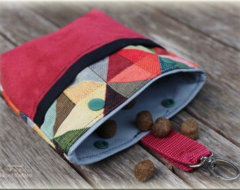 Treat bag for your dog in three variations, doggy walking pouche for training