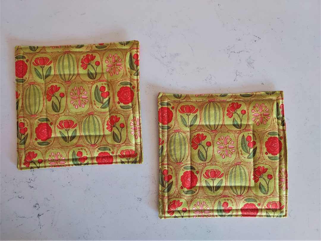 Set of Two Pot Holders Pretty Floral Hot Pads Floral Pot Etsy