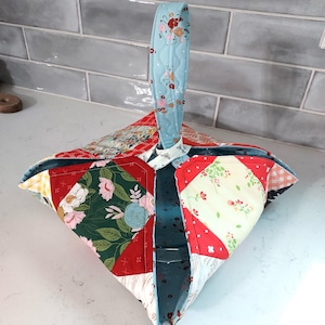 Patchwork Pie Carrier,