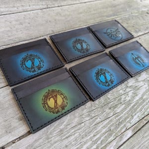 Cartera de cuero con tarjetero de The Legend of Zelda Tears of the Kingdom: cuero grabado a mano - LoZ Triforce