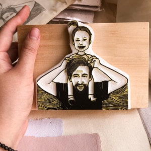 Custom portrait rubber stamp mother or father with a kid, sweet personalized gift for parents, hand carved artwork for nursery decoration image 6
