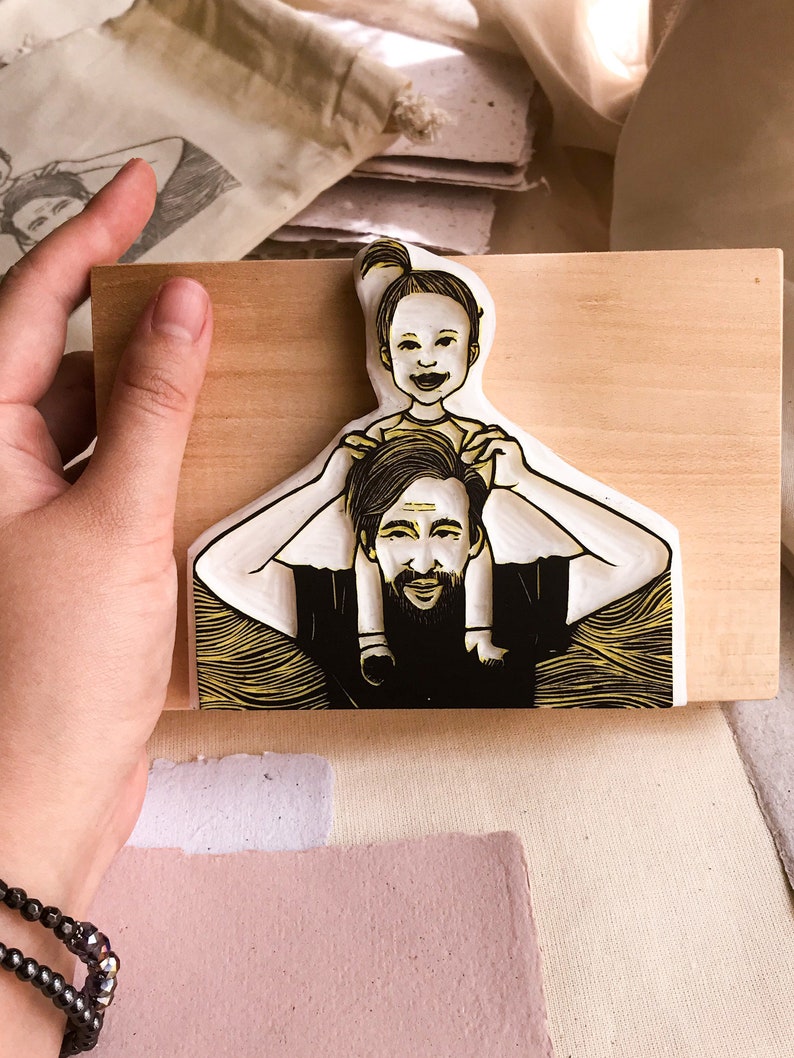 Custom portrait rubber stamp mother or father with a kid, sweet personalized gift for parents, hand carved artwork for nursery decoration image 6