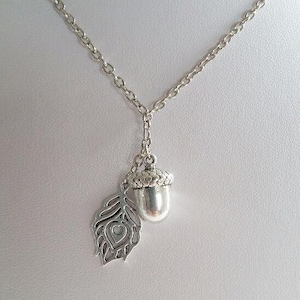Acorn Pendant  Necklace , Plant Pendant Silver , Oak Tree Seed Women  Pendant , Women Acorn Jewelry , Small Acorn Pendant Silver Tone