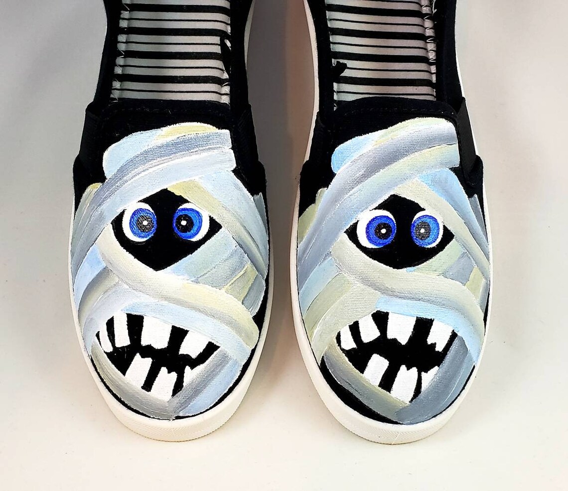 mummy sneakers