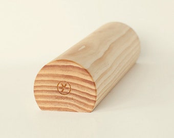 Wooden pillow & massager HILLY