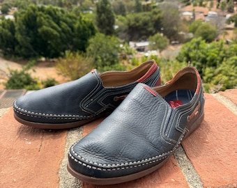 Vintage Fluchos Leder-Slipper, marineblau, Größe 45