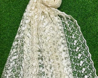 ホワイトチュール ウェディングベール スパンコール刺繍 ホワイトチュール ウェディングベール スパンコール刺繍