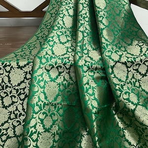 Brocade fabric Green Gold Floral brocade Jacquard Damask fabric Brocart tissu Weddind Bridal Fabric Lehenga Choli fabric by the yard/meter