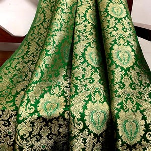 Groen goudbrokaat stof jacquard damast stof bruiloft bruidsjurk lehenga stof bekleding interieurstof op maat gesneden