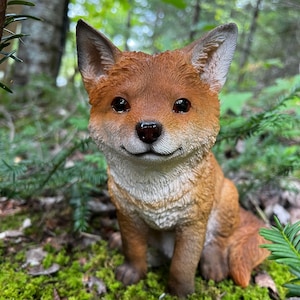 Red Fox Figurine Sitting Statue 9.5 inches High  Resin Yard Ornament Lawn Decor Garden Decoration Countryside Animal Foxes