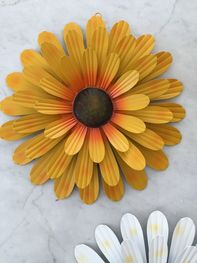 Rustic 3D Metal Wall Flowers/ Set of Three/ Garden Home. Etsy