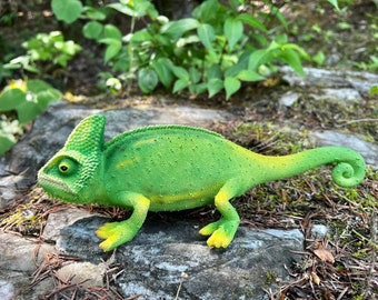 Chameleon Figurine Statue11 inches Resin Tropical Decor By Pond Garden Decoration Gecko Lizard Tropical Statue Iguana Reptile