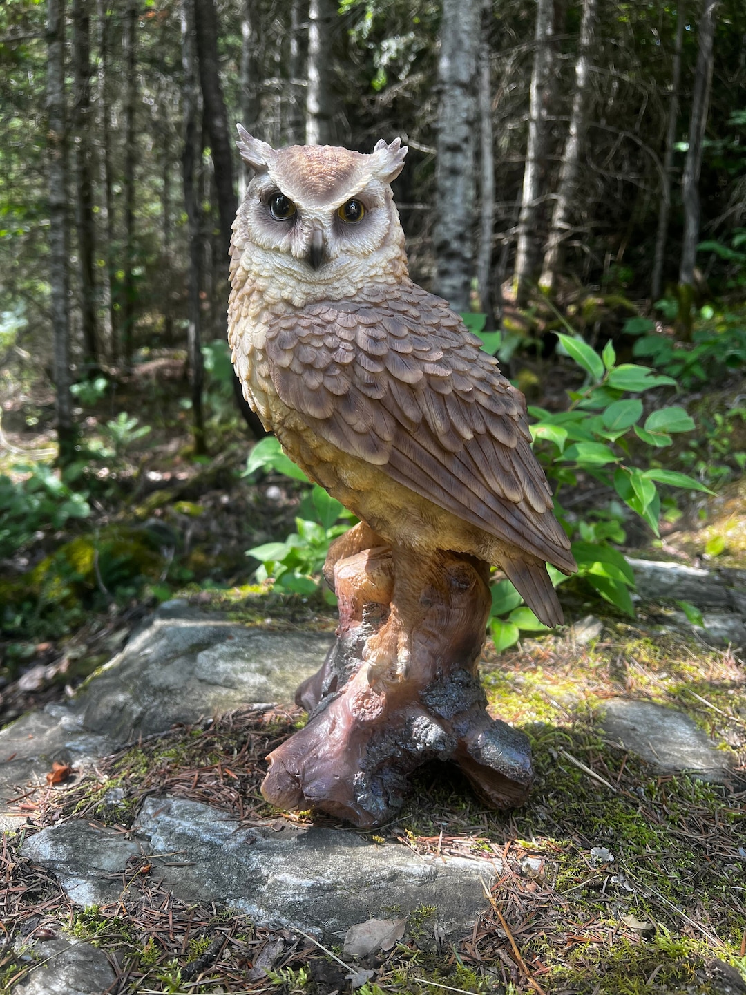 Great Horned Owl Figurine on Tree Stump Home Garden Decoration Resin 14
