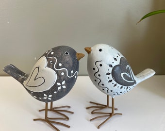 Resin Bird Figurines With Metal Legs /Gray and White with Hearts/ Statues Resin Birds/ Rustic Bird Ornaments Home Decor 5 in.H. Bird Lovers