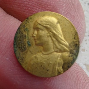 Religious antique French gold plated catholic plaque token medal pendant of Saint Joan of Arc  Jeanne d&#39;Arc.  ( Z 2  )