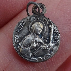 Religious antique silver ( MARKED ) catholic medal pendant medallion charm of Saint Rita souvenir of Hal in Belgium. P 27