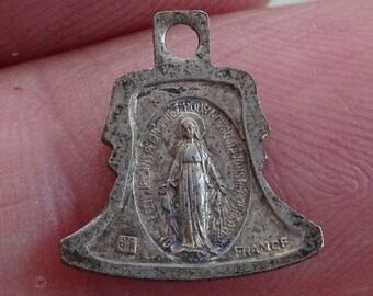 Religious antique French silver plated charm medallion pendant miraculous medal of Immaculate Conception of Holy Virgin Mary.  D 28  TM