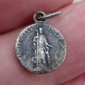 Religious antique French silver plated  catholic medal pendant charm medallion of Saint Adele. (   O 25 )
