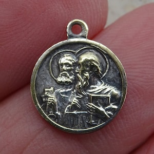 Religious silver plated catholic medal pendant medaillon Holy charm medallion of Saint Peter and Saint Paul and Pope John XXIII. ( A 4 )