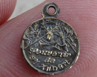 Religious antique silver plated  catholic medal pendant charm medallion souvenir of Saint Hubert and the deer souvenir St Hubert.  6 a