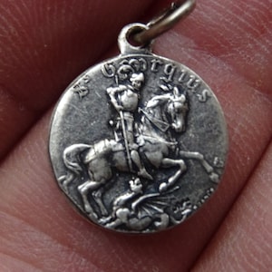 Pingente de medalha católica religiosa francesa prateada antiga, amuleto sagrado de São Jorge e São Jorge. ( 9 )