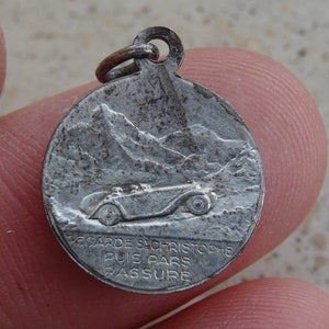 Religious antique French catholic silvered medal pendant medaillon holy charm of Holy Christopher, Christophorus, Travellers medal. ( H 26 )