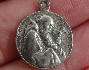Religiöse antike österreichische katholische Medaille Anhänger Anhänger Medaillon des Heiligen Konrad von Altötting. ( L 30 )