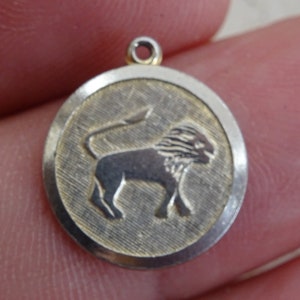 Vintage silver plated Zodiac constellation medal pendant charm medallion sign of Leo. ( lion  )   10