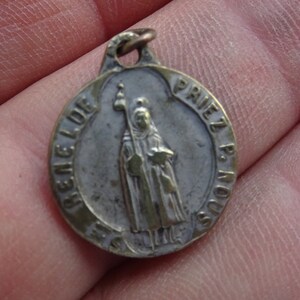 Religiöse antike französische Silber (MARK) katholischen Medaille Anhänger Medaillon Medaillon Heiligen Charme der Heiligen Renelde.  ( 24 B )