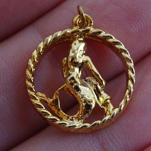 Vintage vermeil gold plated Zodiac constellation medal charm medallion pendant sign of Aquarius. ( waterman )  E 21